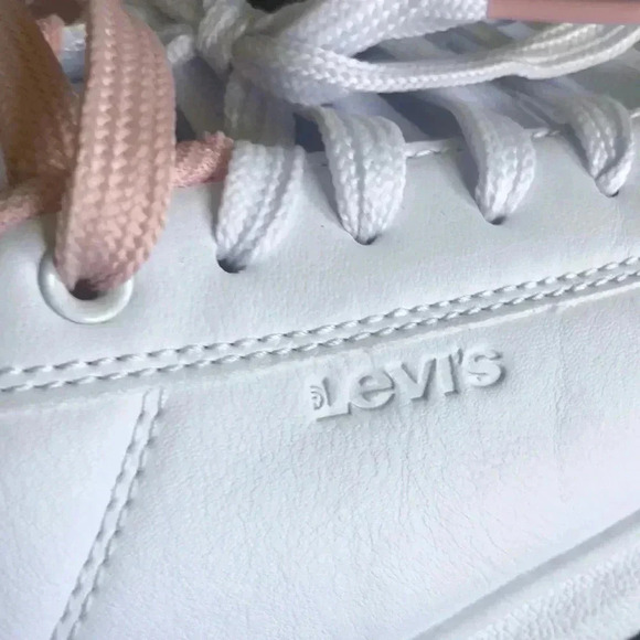 NWOT Levi’s Synthetic Leather Casual Lowtop Sneaker Shoe, white/pink trim -  7 - Picture 6 of 9